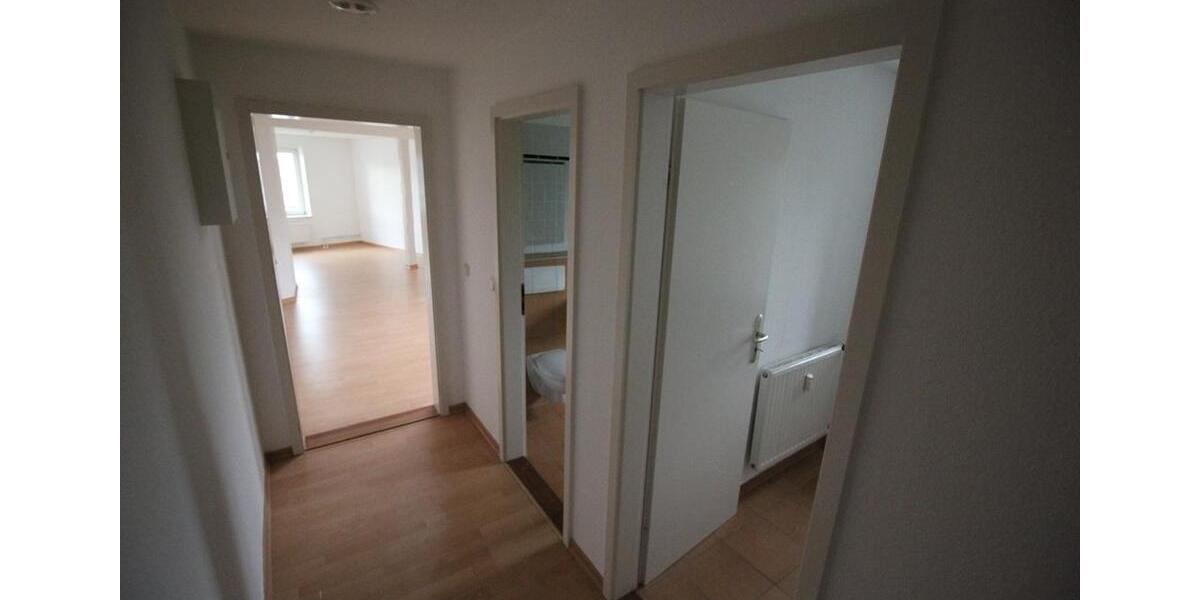 Dachgeschoßwohnung Schwerin Neumühle - 1 Zimmer, 47 m&sup2;, 400&euro; | Angebot:26253818