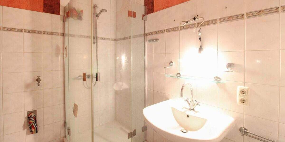 Einfamilienhaus Schwerin Friedrichsthal - 3 Zimmer, 165.000&euro; | Angebot:25687416