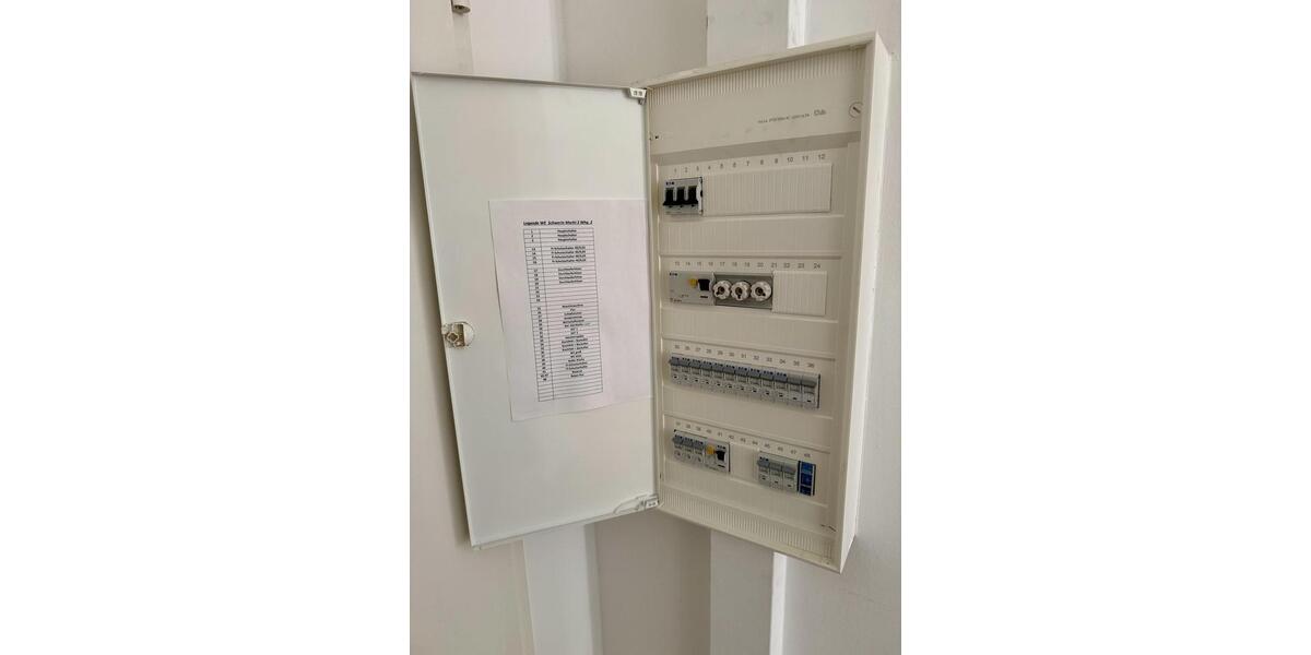 Etagenwohnung Schwerin Altstadt - 3 Zimmer, 90 m&sup2;, 1.230&euro; | Angebot:26194820