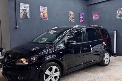 VW Touran 162.000 km 9.799 &euro; Gadebusch 19205