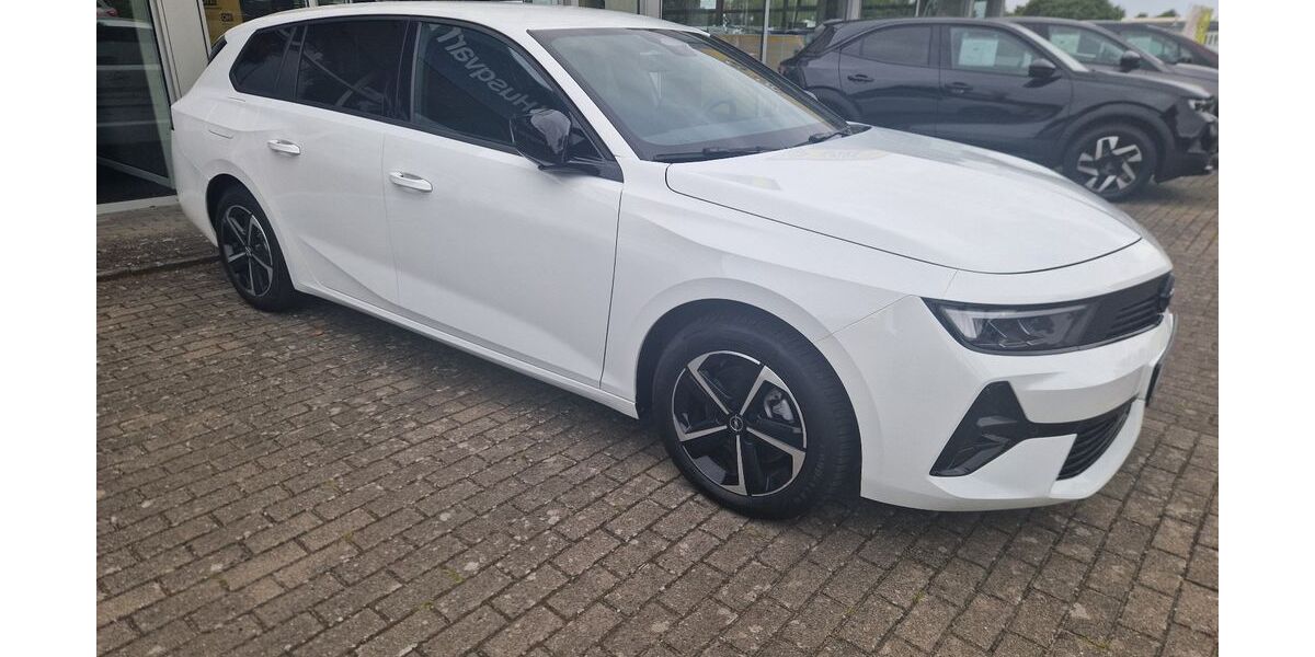 Opel Astra 8.433 km 23.990 € Schwerin 19055