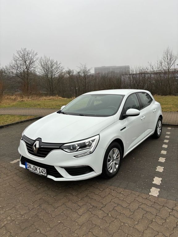 Renault Megane 93.256 km 10.800 € Schwerin 19063