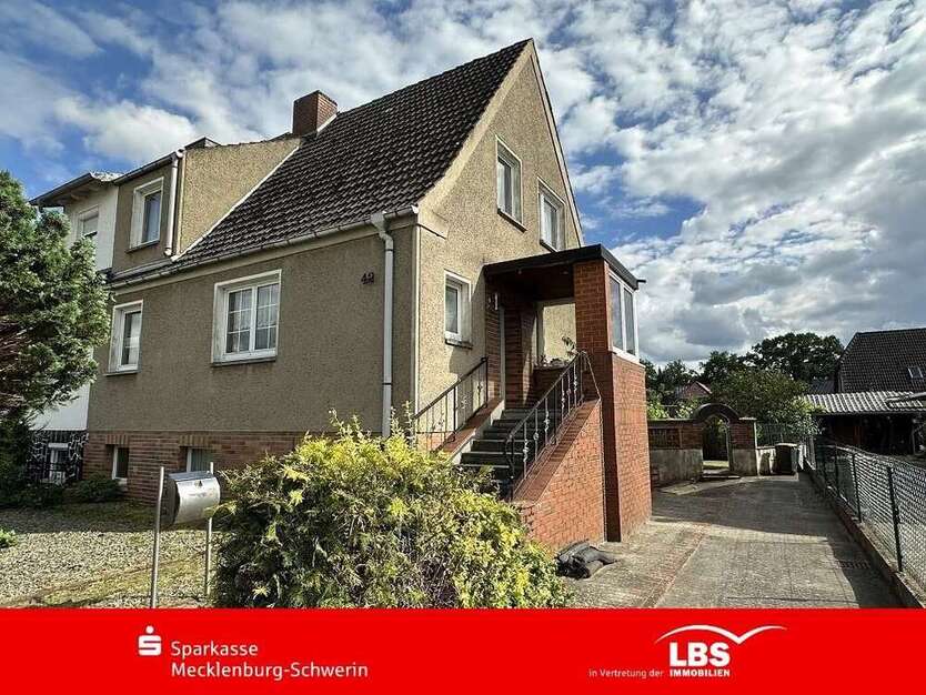 Haus zum Kaufen in Neustadt-Glewe 125.000 € 105 m²