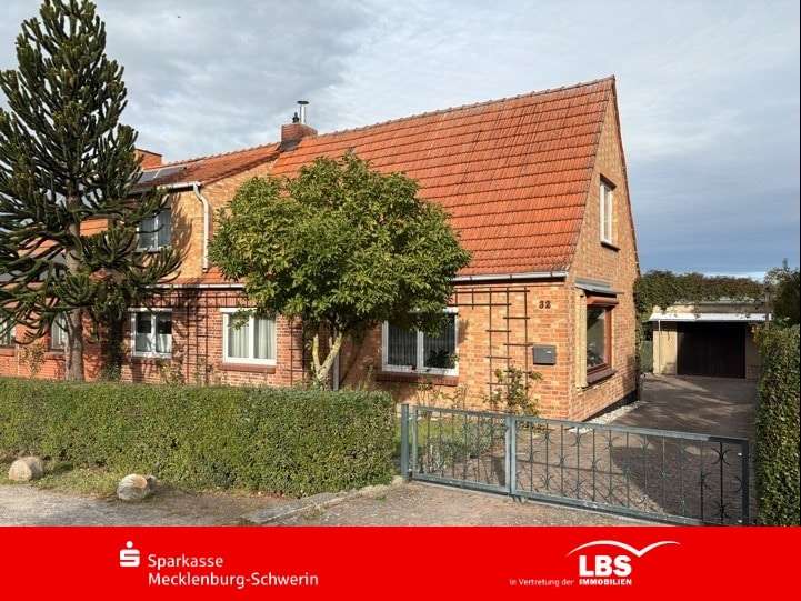 Haus zum Kaufen in Schwerin 369.000 € 123 m² 6 zimmer