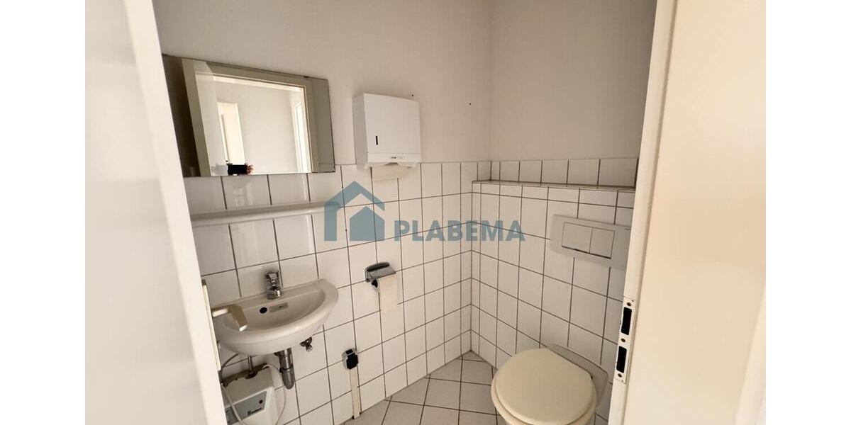 Etagenwohnung Schwerin - 4 Zimmer, 83 m&sup2;, 1.160&euro; | Angebot:26267410