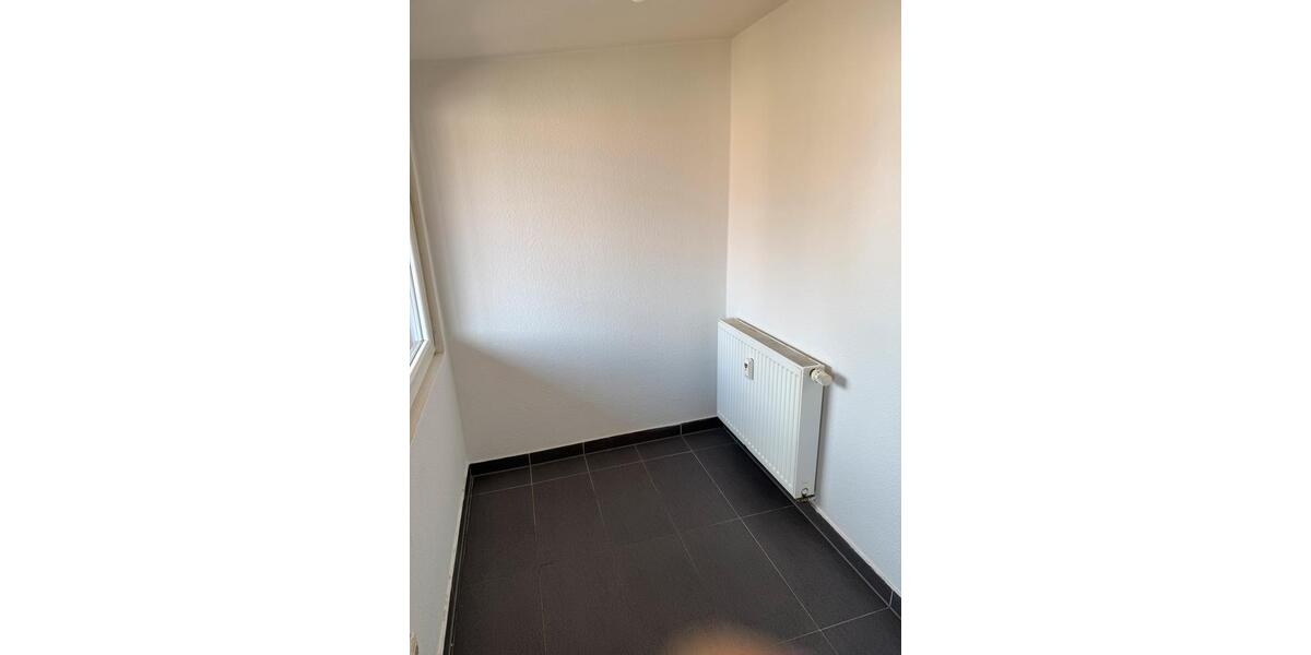 Dachgeschoßwohnung Schwerin - 2 Zimmer, 56 m&sup2;, 616&euro; | Angebot:26232582