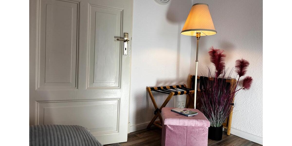 Erdgeschoßwohnung Schwerin Altstadt - 2 Zimmer, 20 m&sup2;, 1.000&euro; | Angebot:25321668