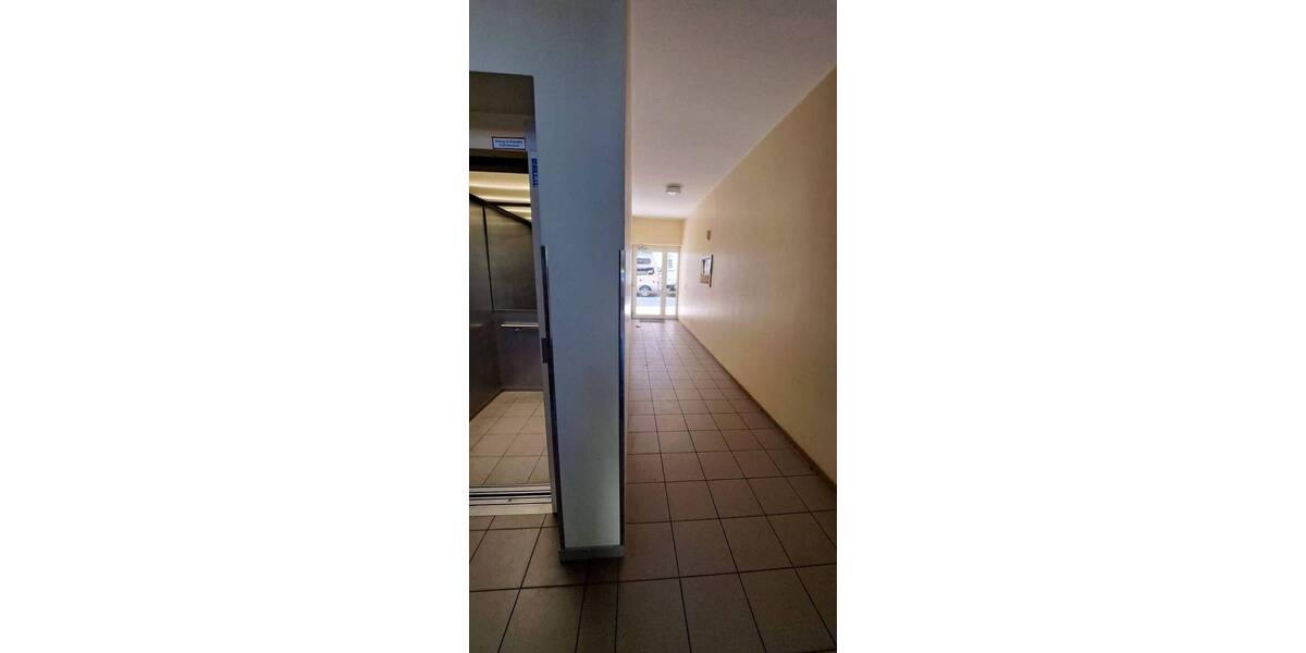 Etagenwohnung Schwerin Altstadt - 1 Zimmer, 70 m&sup2;, 675&euro; | Angebot:26779617