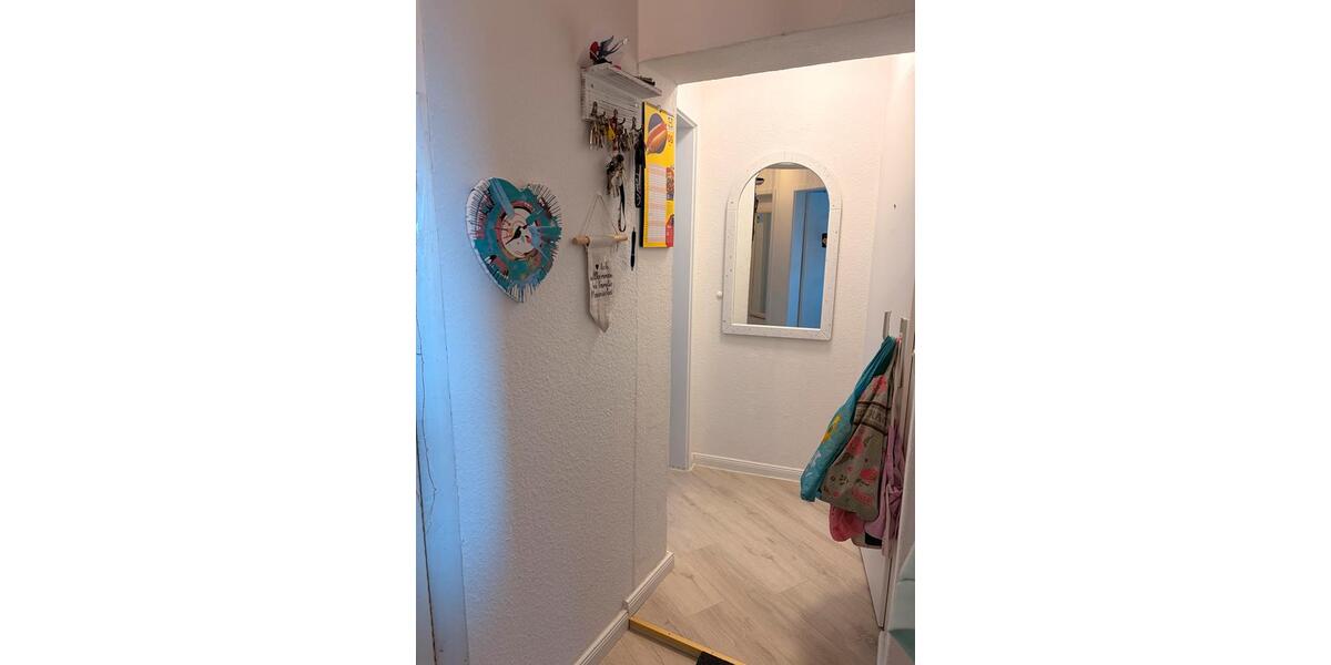 Etagenwohnung Schwerin Altstadt - 4 Zimmer, 106 m&sup2;, 1.000&euro; | Angebot:26637150