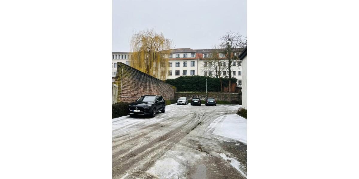 Garagen / Stellplätze Schwerin - 80&euro; | Angebot:25253725
