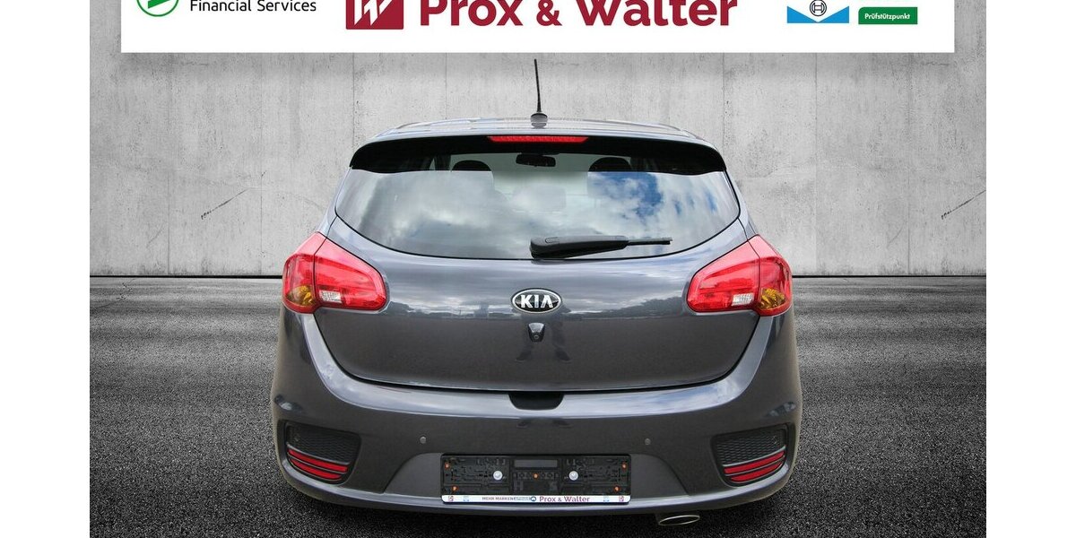 Kia cee´d T-GDI UEFA Euro NAVI+KAMERA+SITZHEIZUNG 84.807 km 10.700 &euro; Hagenow 19230