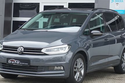 VW Touran 126.245 km 23.990 &euro; Pampow 19075