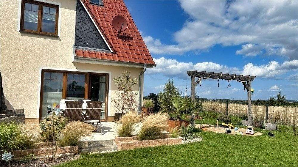 Reihenendhaus Dorf Mecklenburg Karow - 4 Zimmer, 106 m&sup2;, 399.000&euro; | Angebot:25198173