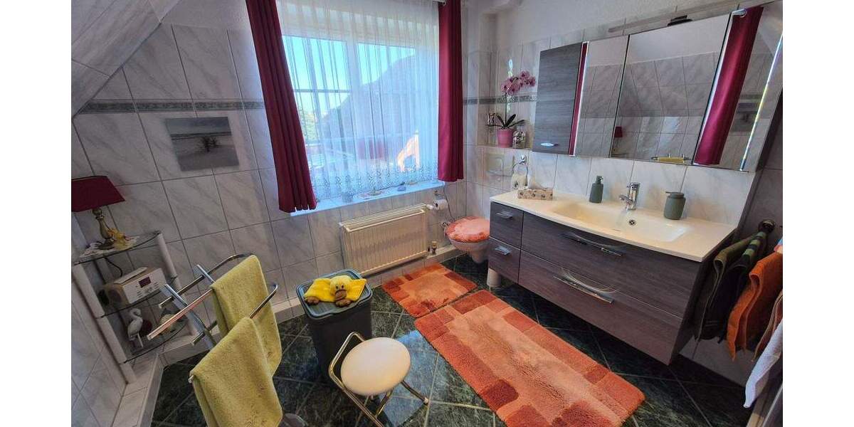 Einfamilienhaus Pinnow - 5 Zimmer, 117 m&sup2;, 299.000&euro; | Angebot:25663714