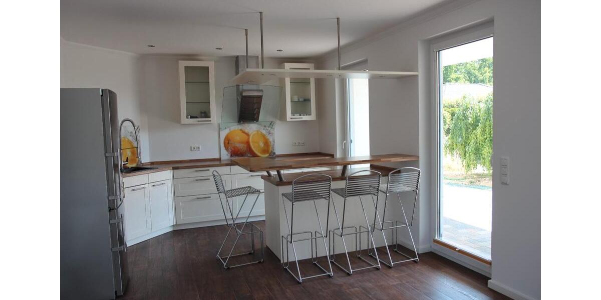 Bungalow Schwerin Gartenstadt - 4 Zimmer, 100 m&sup2;, 1.490&euro; | Angebot:26416797
