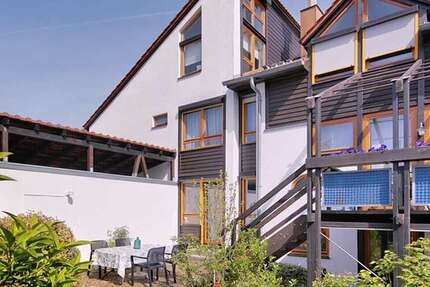Haus zum Mieten in Steinenbronn 3.200 € 247 m²