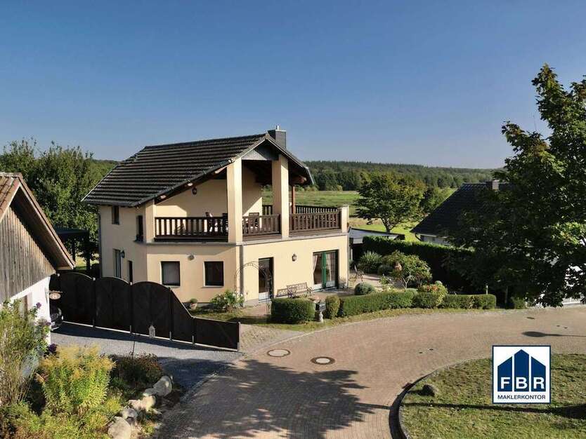 Haus zum Kaufen in Schwerin 429.000 € 144.62 m²