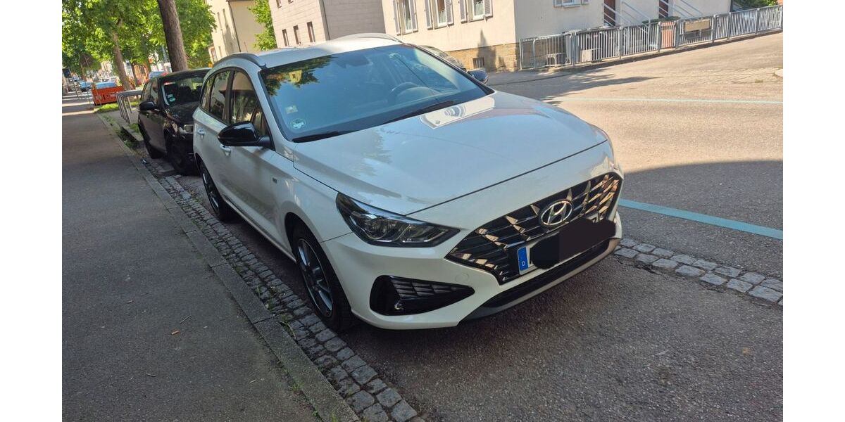 Hyundai i30 58.000 km 15.400 &euro; Bobitz 23996