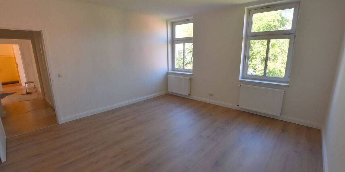 Etagenwohnung Schwerin Weststadt - 3 Zimmer, 84 m&sup2;, 650&euro; | Angebot:26556126