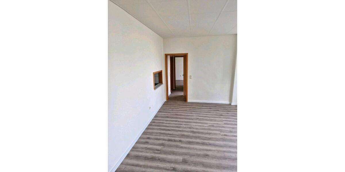 Etagenwohnung Schwerin Neumühle - 3 Zimmer, 76 m&sup2;, 850&euro; | Angebot:26199722