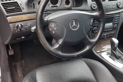 Mercedes-Benz E 240 192.000 km 1.777 &euro; Rehna 19217
