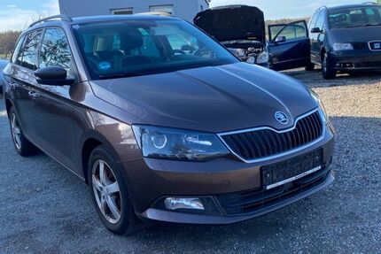 Skoda Fabia 233.000 km 4.850 &euro; Bandenitz 19230