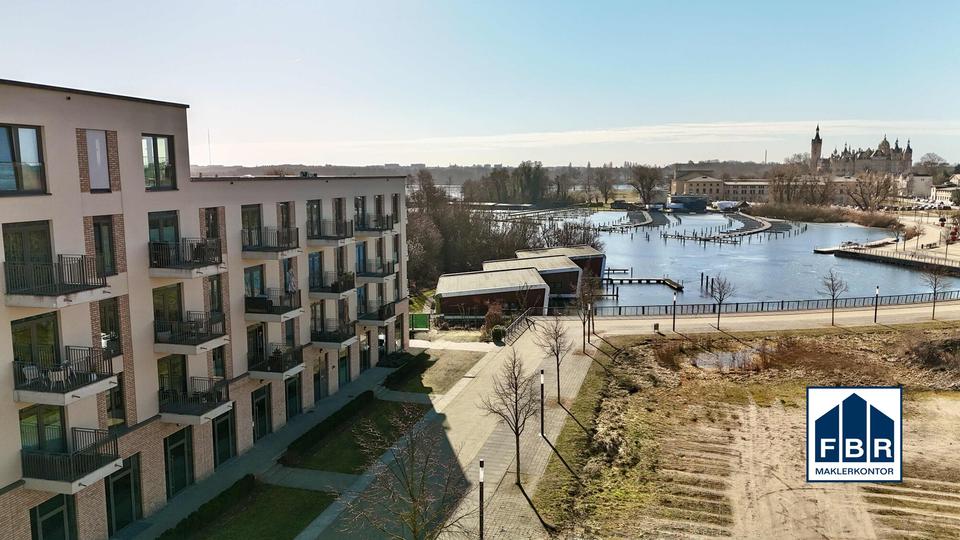 Dachgeschoßwohnung Schwerin Altstadt - 2 Zimmer, 71 m&sup2;, 880&euro; | Angebot:26449257