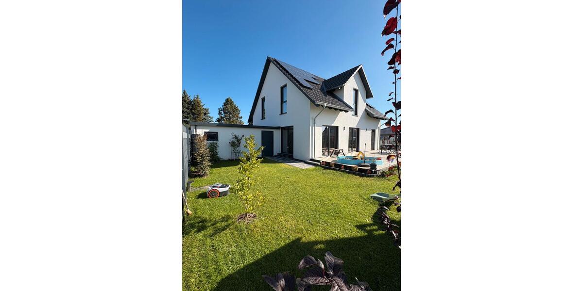 Einfamilienhaus Schwerin Friedrichsthal - 5.5 Zimmer, 151 m&sup2;, 675.000&euro; | Angebot:26007050