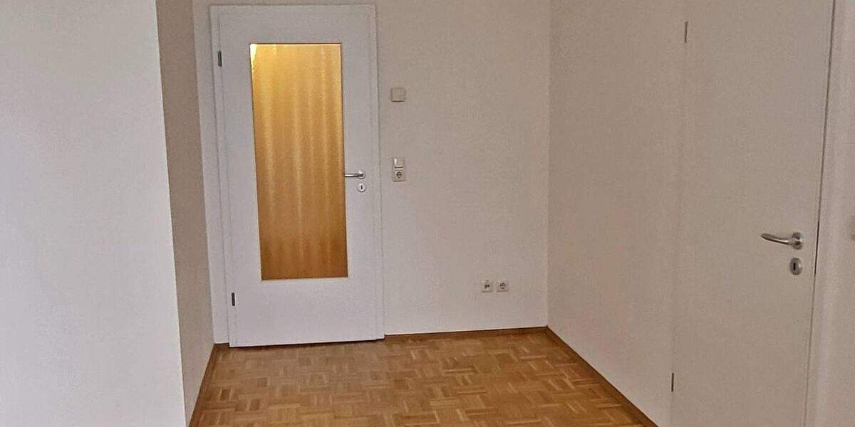 Etagenwohnung Schwerin Altstadt - 450&euro; | Angebot:25773177