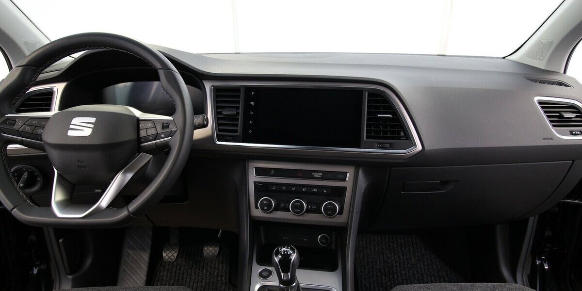 Seat Ateca 1.5 TSI Xperience NAVI+LED+KAMERA+WINTER 34.722 km 25.500 &euro; Hagenow 19230