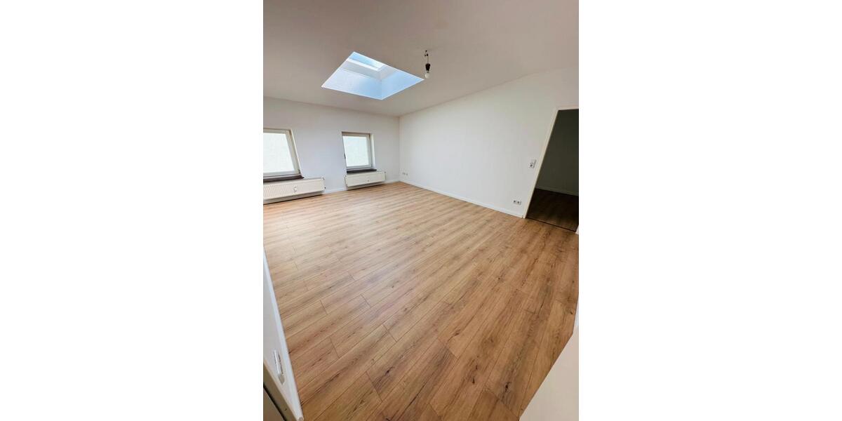 Etagenwohnung Schwerin - 4 Zimmer, 97 m&sup2;, 1.164&euro; | Angebot:26036073