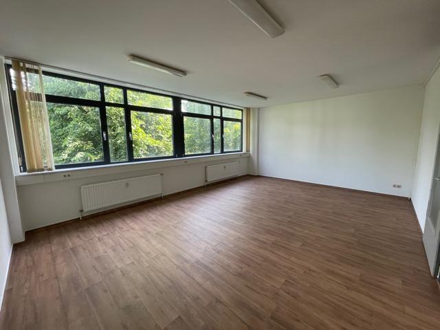 Moderne Gewerbefläche in attraktiver Lage von Schwerin zimmer