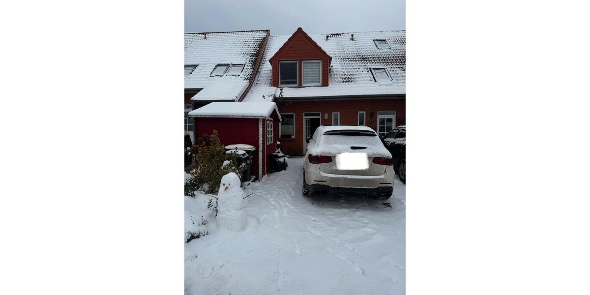 Reihenhaus Wittenförden - 5 Zimmer, 115 m&sup2;, 319.000&euro; | Angebot:23780019