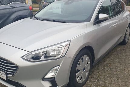Ford Focus 56.123 km 14.490 &euro; Schwerin 19055