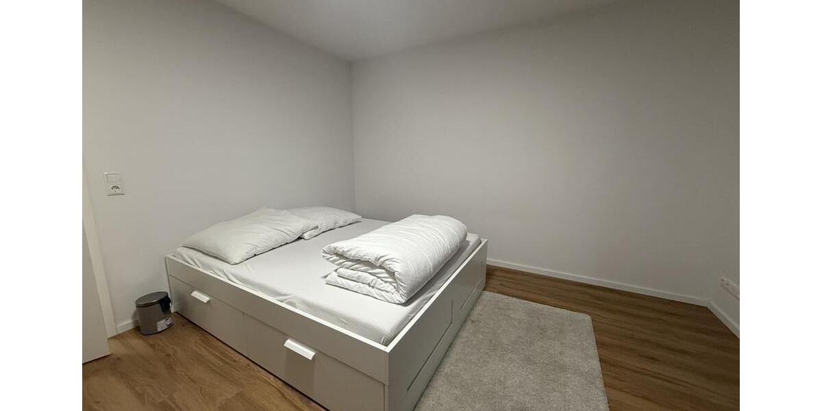 Erdgeschoßwohnung Schwerin - 1 Zimmer, 32 m&sup2;, 500&euro; | Angebot:21813084