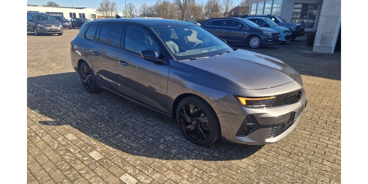 Opel Astra 13.789 km 26.490 € Schwerin 19055