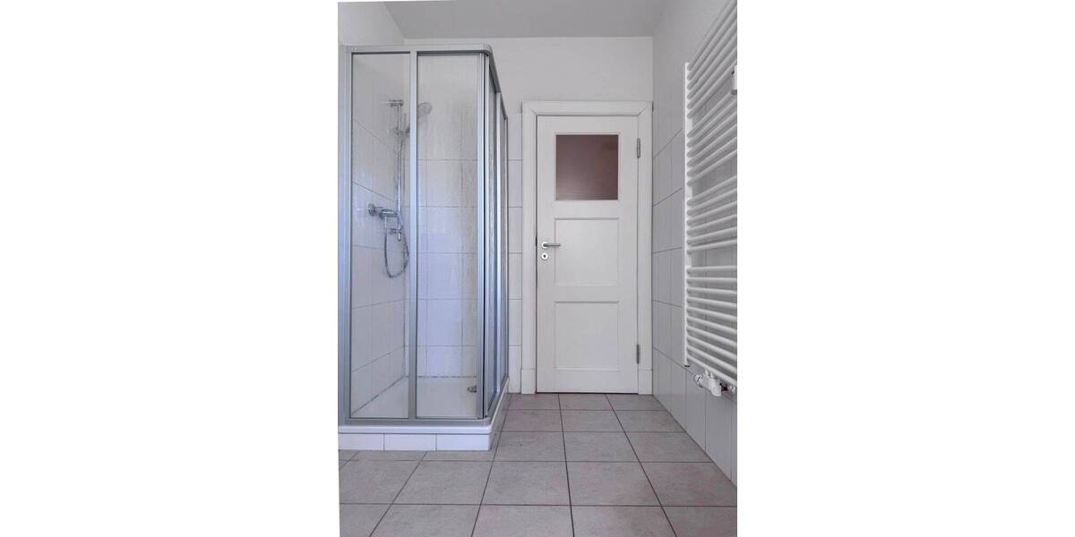 Etagenwohnung Schwerin Weststadt - 3 Zimmer, 69 m&sup2;, 630&euro; | Angebot:26759891