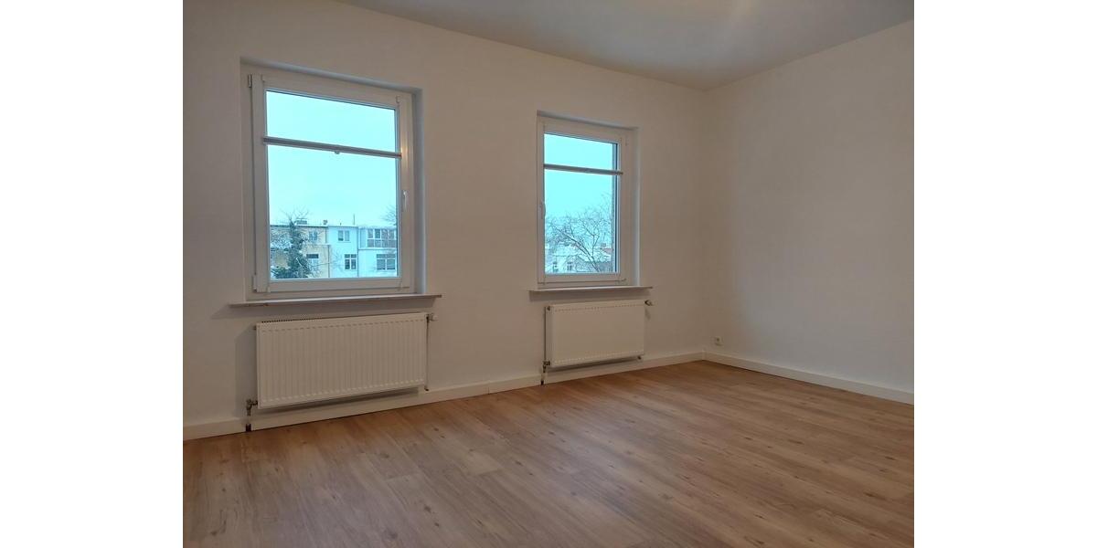 Etagenwohnung Schwerin - 4 Zimmer, 104 m&sup2;, 1.300&euro; | Angebot:25902607