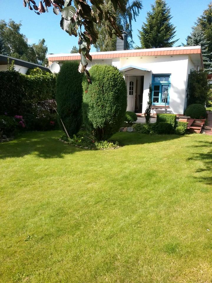 Bungalow mit auf ca.450 qm Eigentumsl.MeckPom zimmer