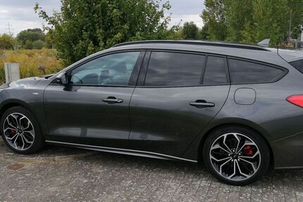 Ford Focus 55.000 km 17.400 € Schwerin 19055