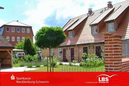 Haus Neustadt-Glewe Glewe - 8 Zimmer, 247 m&sup2;, 435.000&euro; | Angebot:25901657