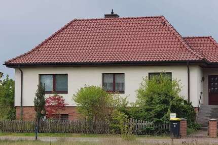 Haus Neustadt-Glewe Glewe - 5 Zimmer, 194 m&sup2;, 325.000&euro; | Angebot:26216521