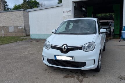 Renault Twingo 93.508 km 7.950 &euro; Heidesee 15754