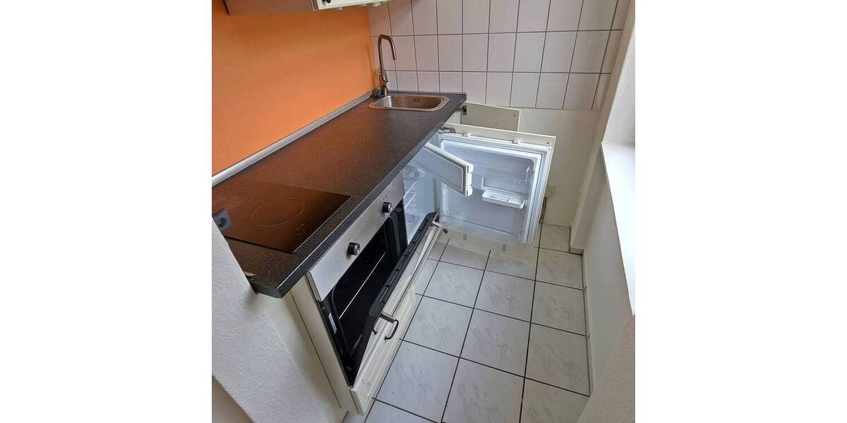 Etagenwohnung Schwerin Schelfstadt - 2 Zimmer, 33 m&sup2;, 345&euro; | Angebot:26851509