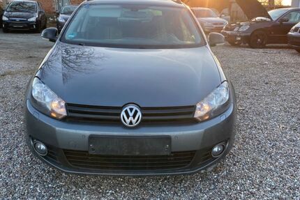VW Golf 266.000 km 2.650 &euro; Bandenitz 19230