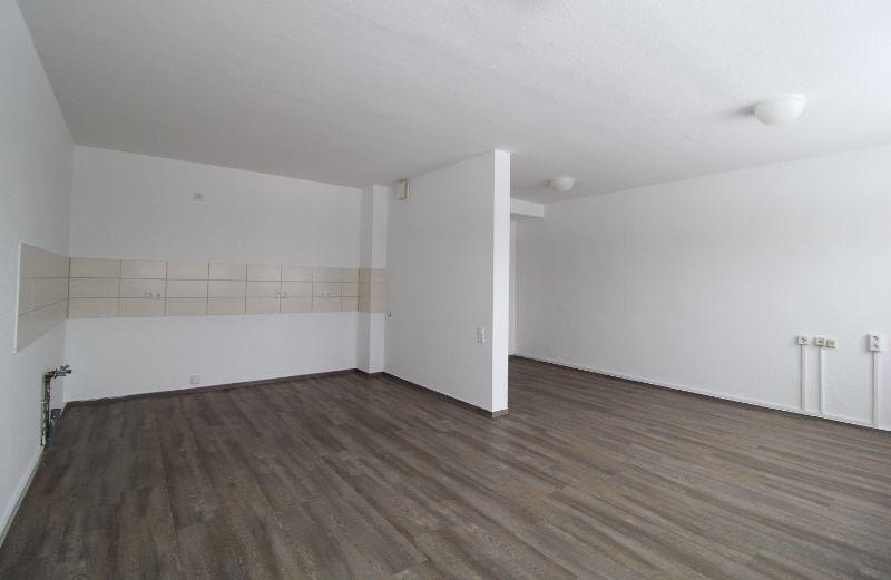 Etagenwohnung Schwerin Gartenstadt - 3 Zimmer, 98 m&sup2;, 678&euro; | Angebot:25900458