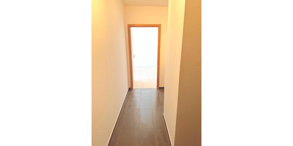 Dachgeschoßwohnung Schwerin - 2 Zimmer, 56 m&sup2;, 616&euro; | Angebot:26232582