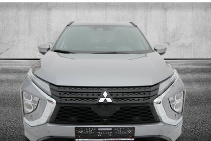 Mitsubishi Eclipse Cross 2.4 PHEV Select Black LED+NAVI+KAM 7.654 km 24.500 &euro; Hagenow 19230