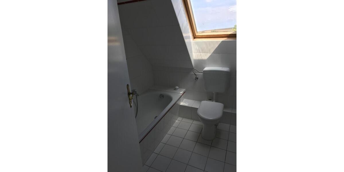 Dachgeschoßwohnung Rehna - 1 Zimmer, 33 m&sup2;, 270&euro; | Angebot:26375323