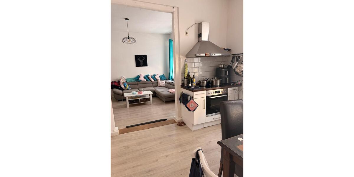 Etagenwohnung Schwerin Altstadt - 4 Zimmer, 106 m&sup2;, 1.000&euro; | Angebot:26637150